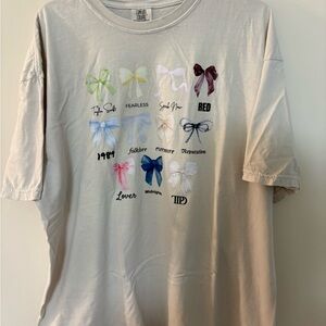Taylor Swift Bow T-Shirt - Cream🎀